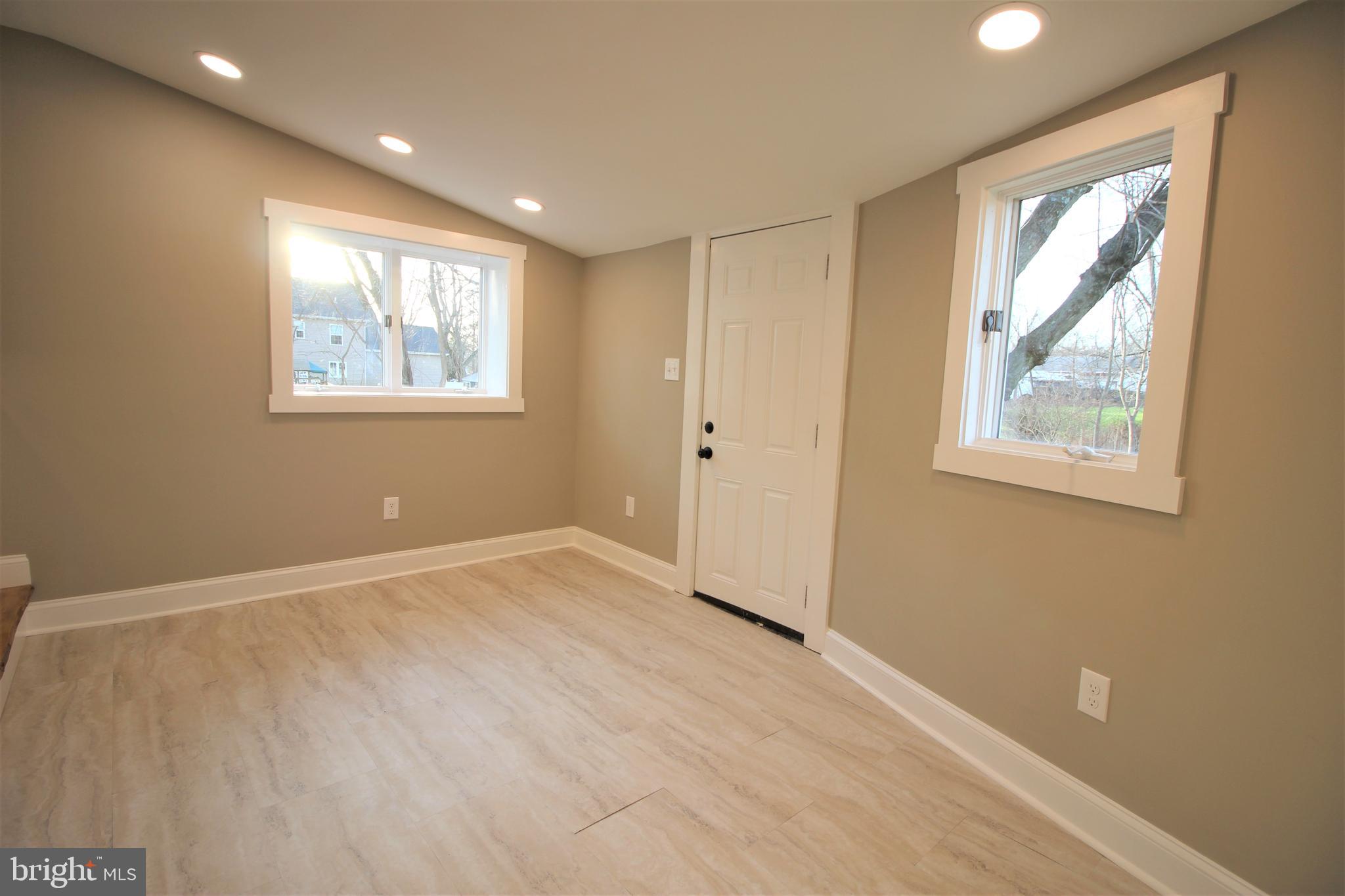 548 Kansas Road Warrington, PA 18976 - Photo 12 of 36 Gallery Image 12