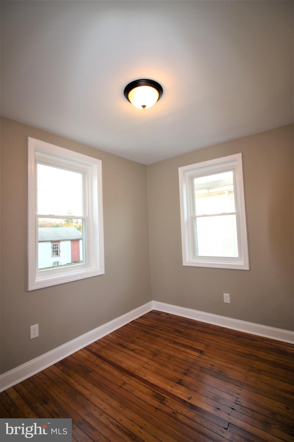 548 Kansas Road Warrington, PA 18976 - Photo 15 of 36 Gallery Image 15