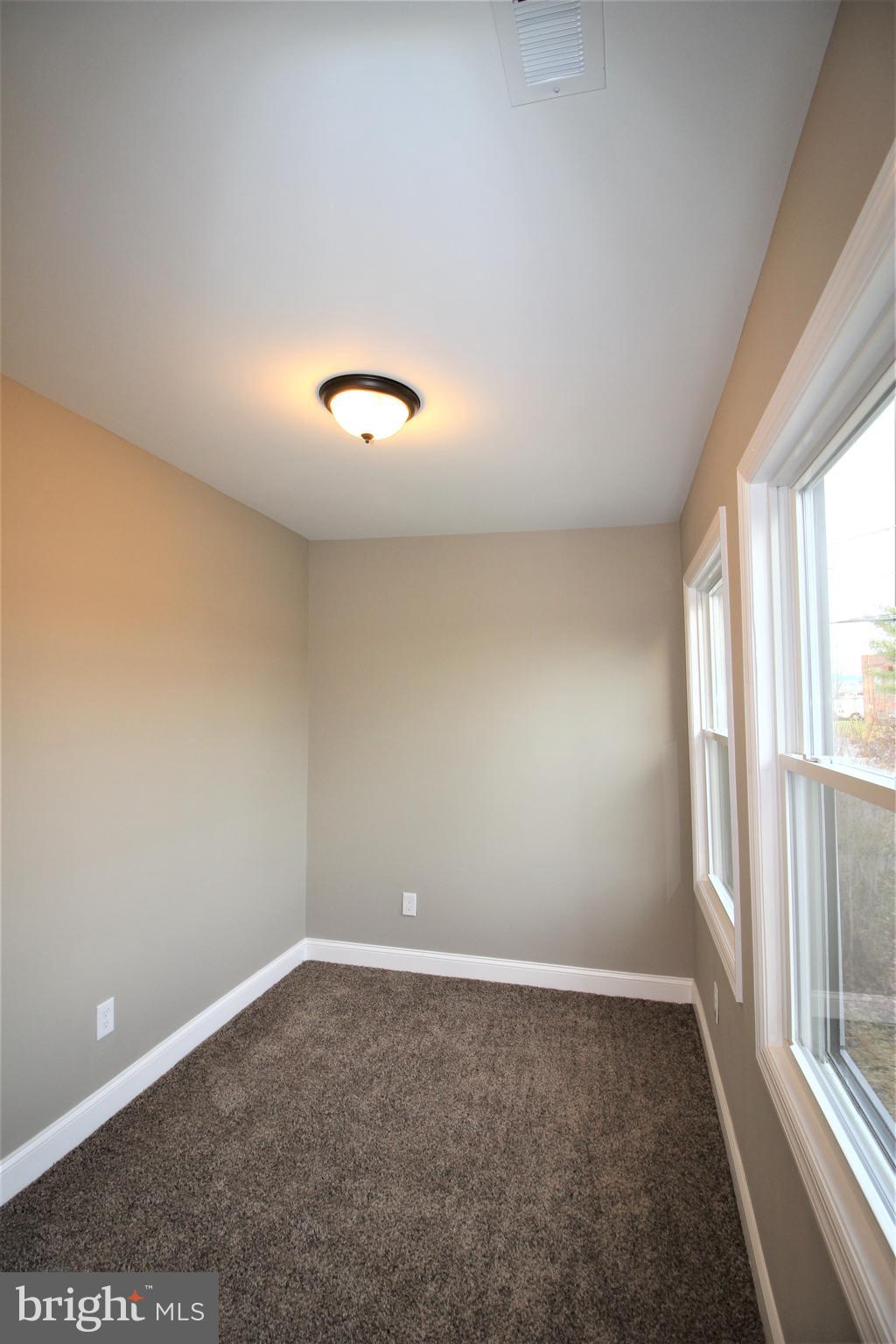 548 Kansas Road Warrington, PA 18976 - Photo 21 of 36 Gallery Image 21