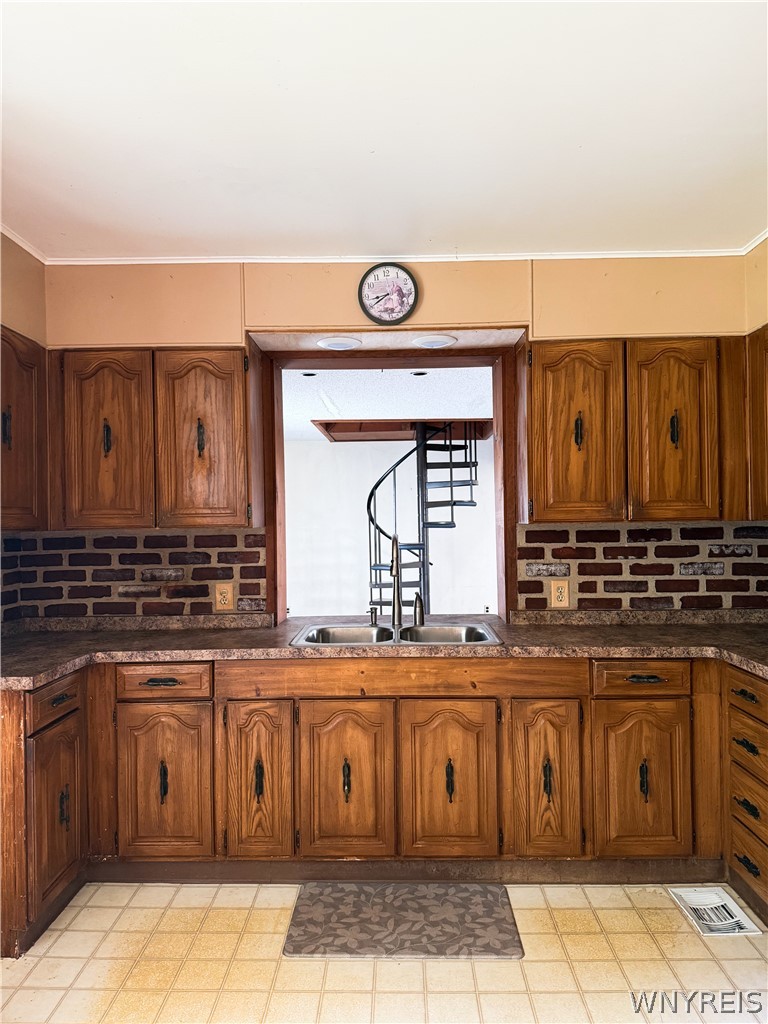 5389 Keck Road Lockport Town, NY 14094 - Photo 18 of 30