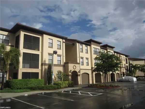 $1,895 | 12955 Positano Circle, Unit 102, Naples, FL 34105