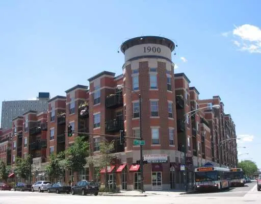 $1,975 | 1900 South State Street, Unit 203, Chicago, IL 60616