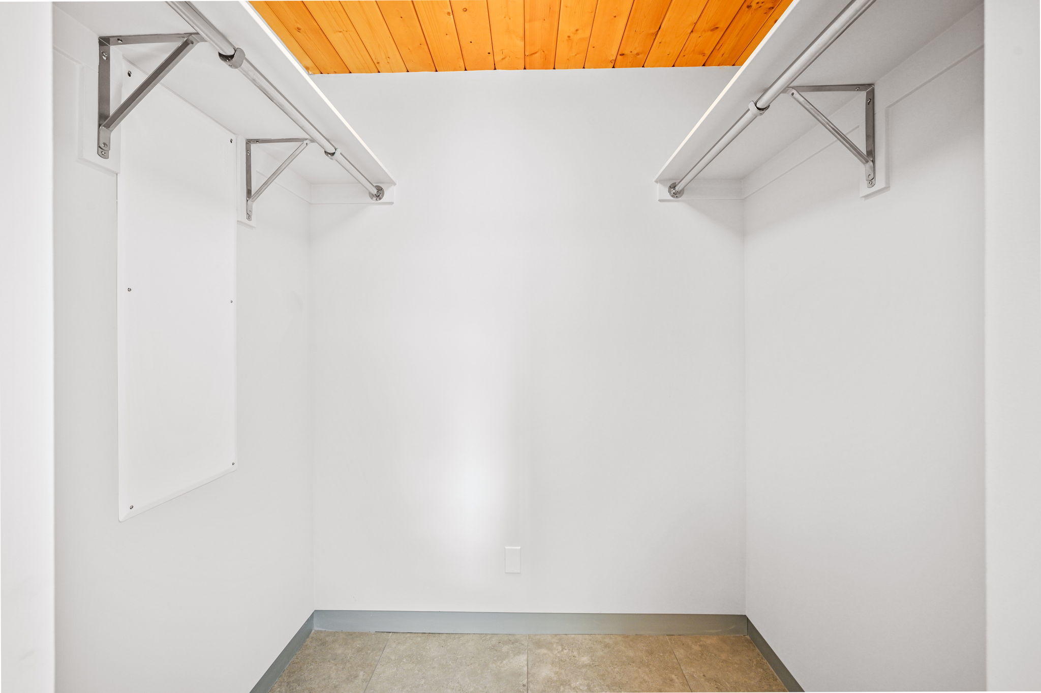 36668 Palm View Road Rancho Mirage, CA 92270 - Photo 24 of 49 a view of small space with racks on the wall