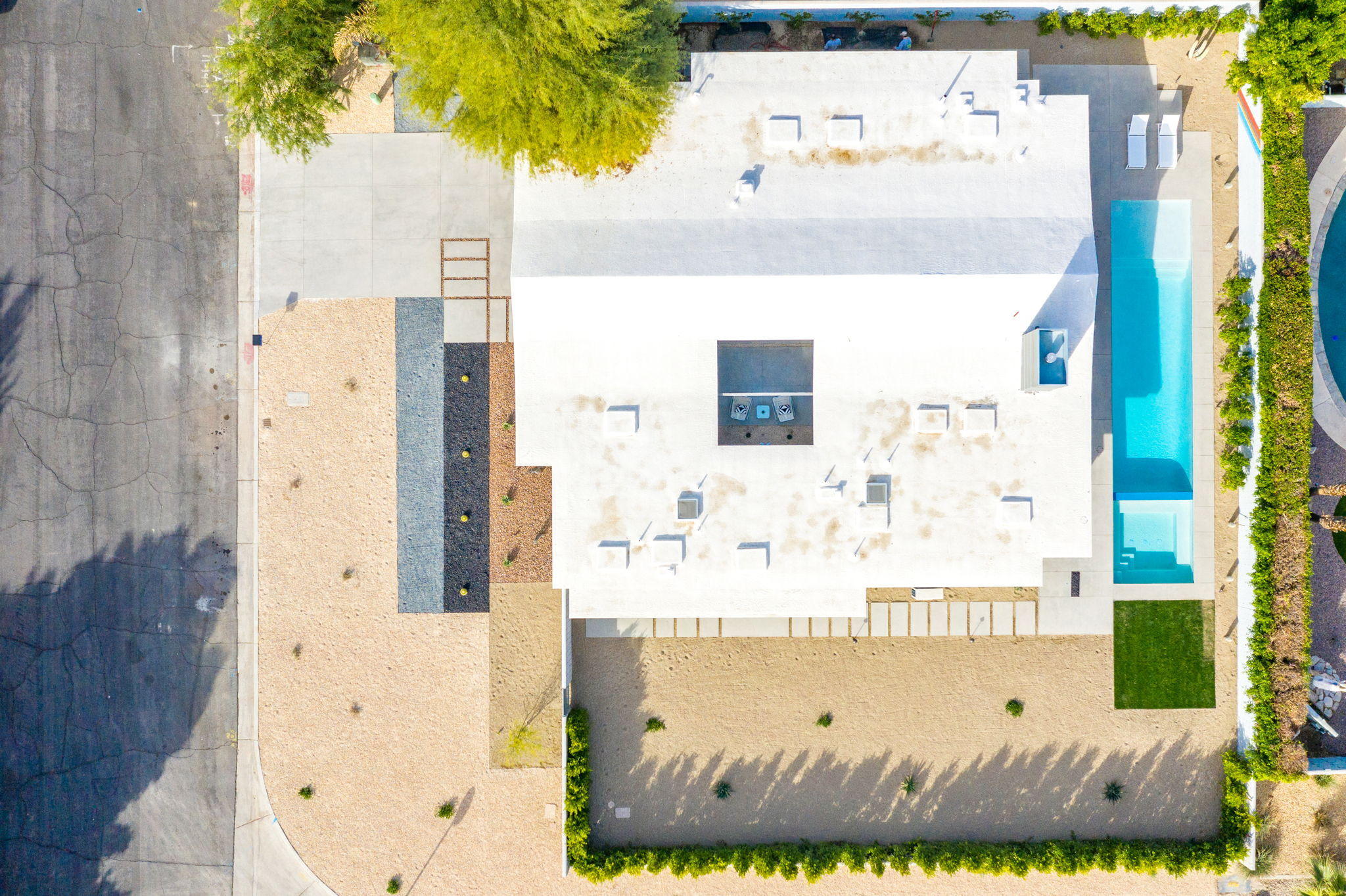 36668 Palm View Road Rancho Mirage, CA 92270 - Photo 48 of 49 a view of bathroom with a bathtub and shower
