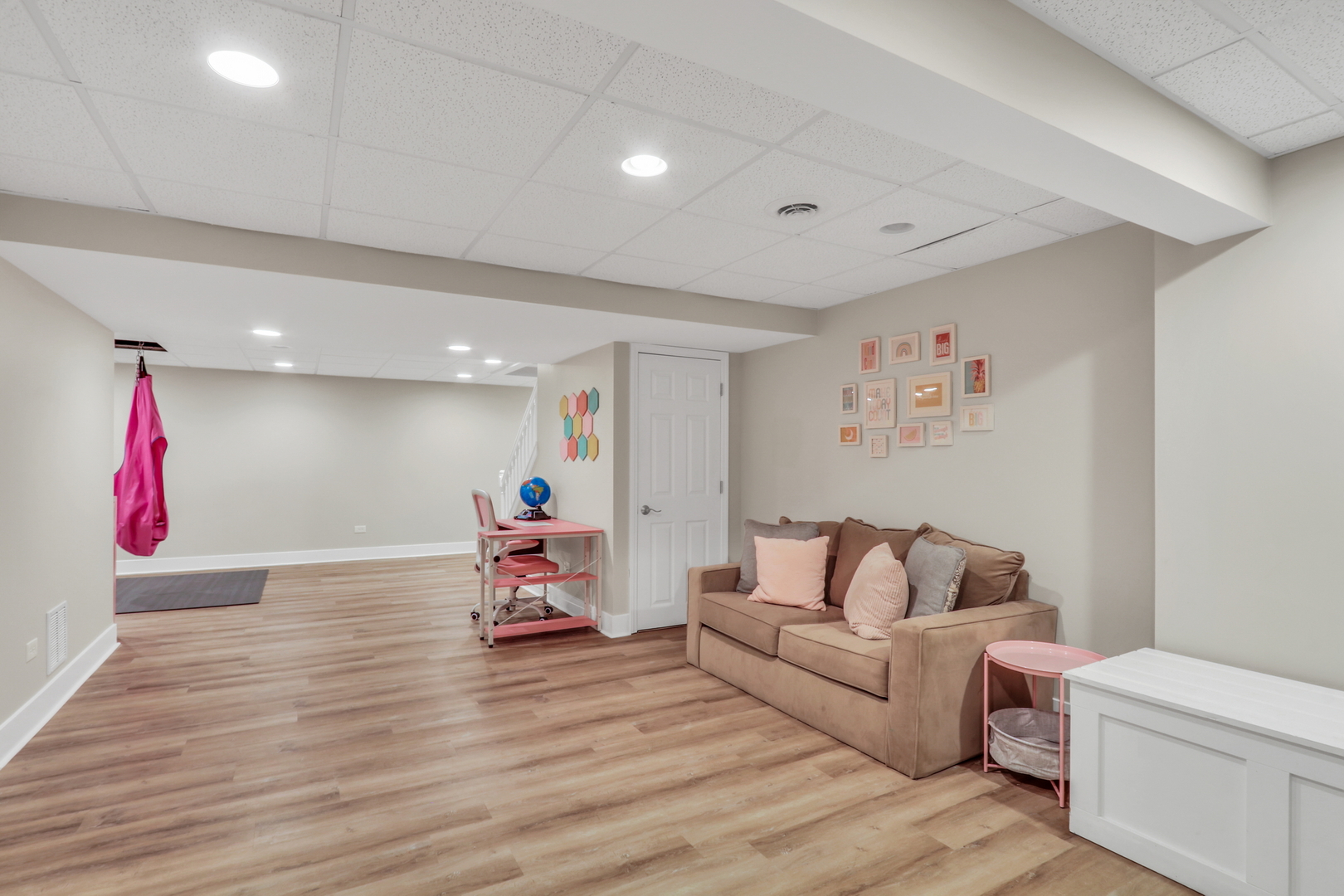 6183 Old Farm Lane Gurnee, IL 60031 - Photo 29 of 52 a living room with furniture and wooden floor