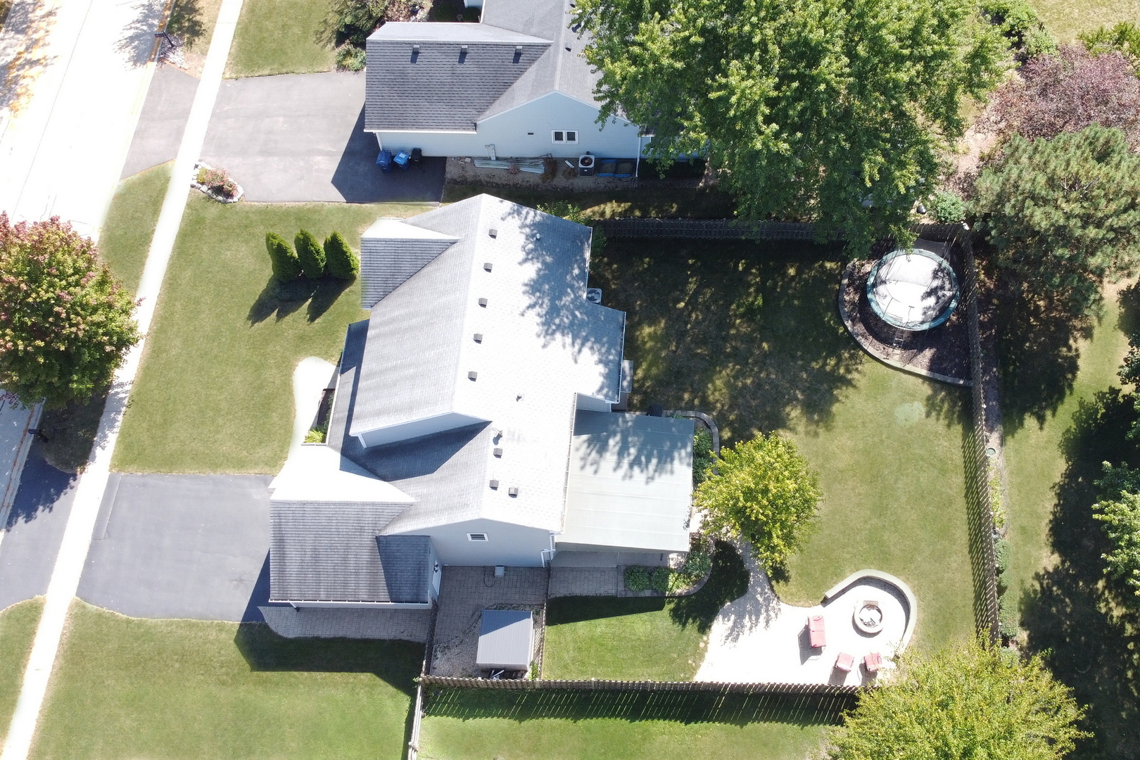 6183 Old Farm Lane Gurnee, IL 60031 - Photo 45 of 52 an aerial view of a house with garden space and sitting area