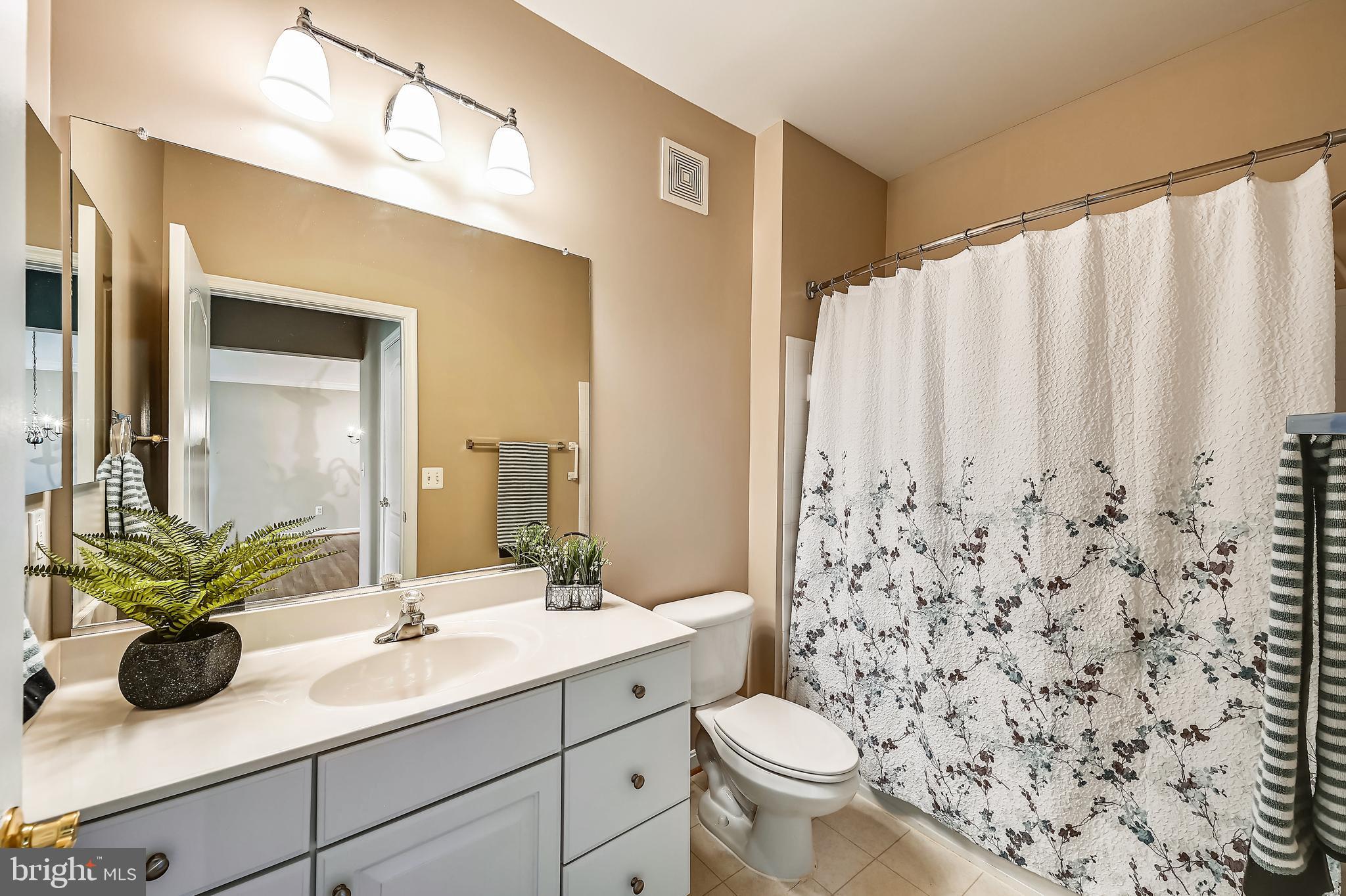 8601 Roaming Ridge Way, Unit 204 Odenton, MD 21113 - Photo 21 of 46 Second Bath