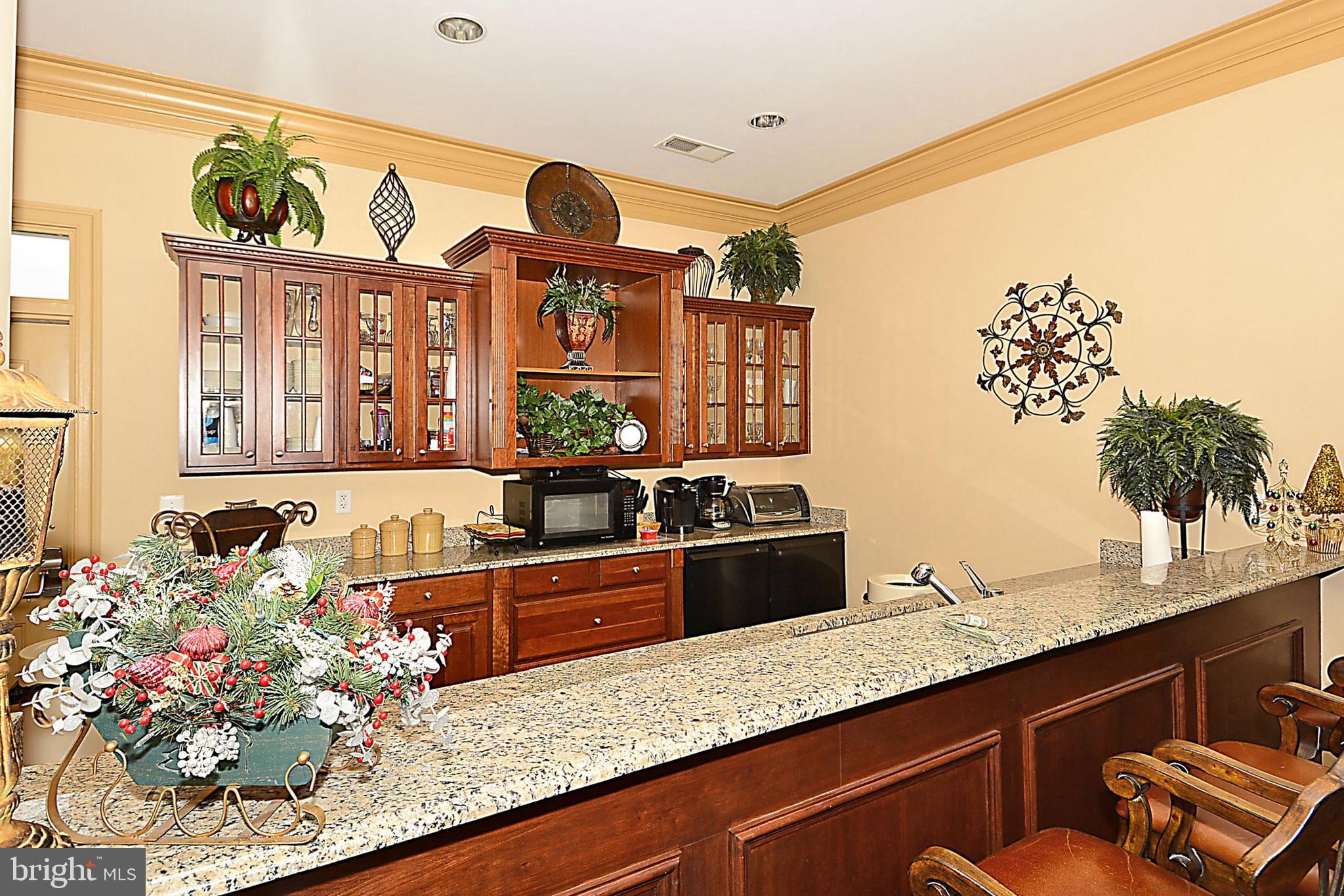 8601 Roaming Ridge Way, Unit 204 Odenton, MD 21113 - Photo 33 of 46 Clubhouse Kitchen