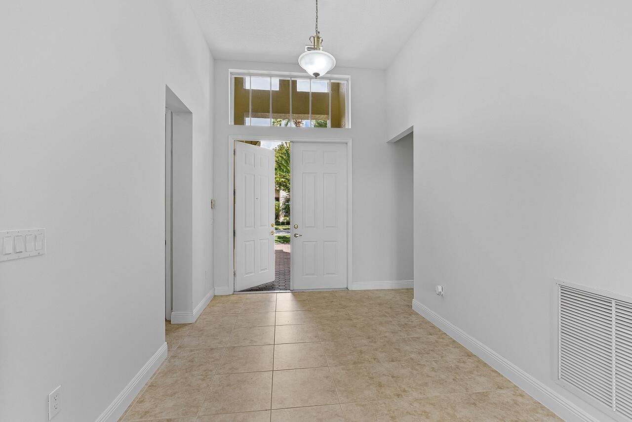 9724 Via Grandezza West Wellington, FL 33411 - Photo 13 of 56 9724-Via-Grandezza-W-HigMedia-013-1280