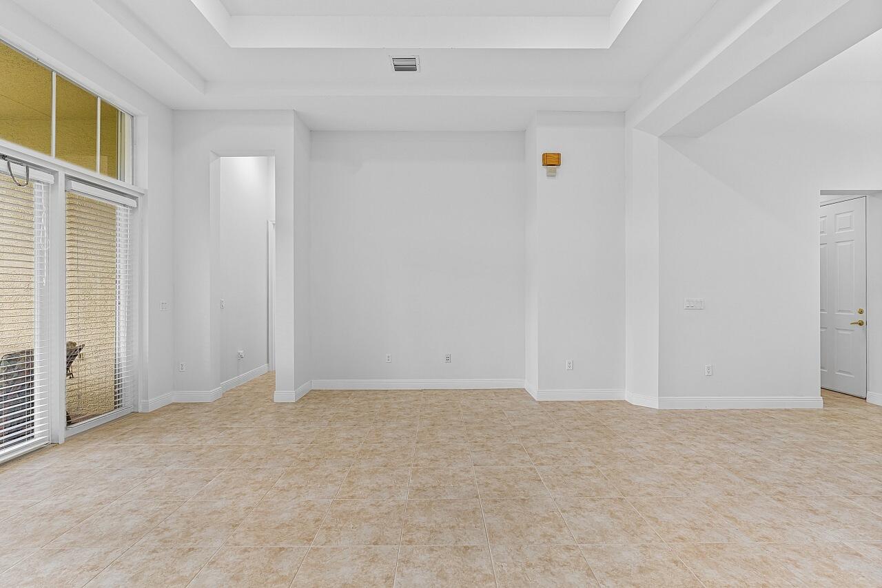 9724 Via Grandezza West Wellington, FL 33411 - Photo 18 of 56 9724-Via-Grandezza-W-HigMedia-018-1280