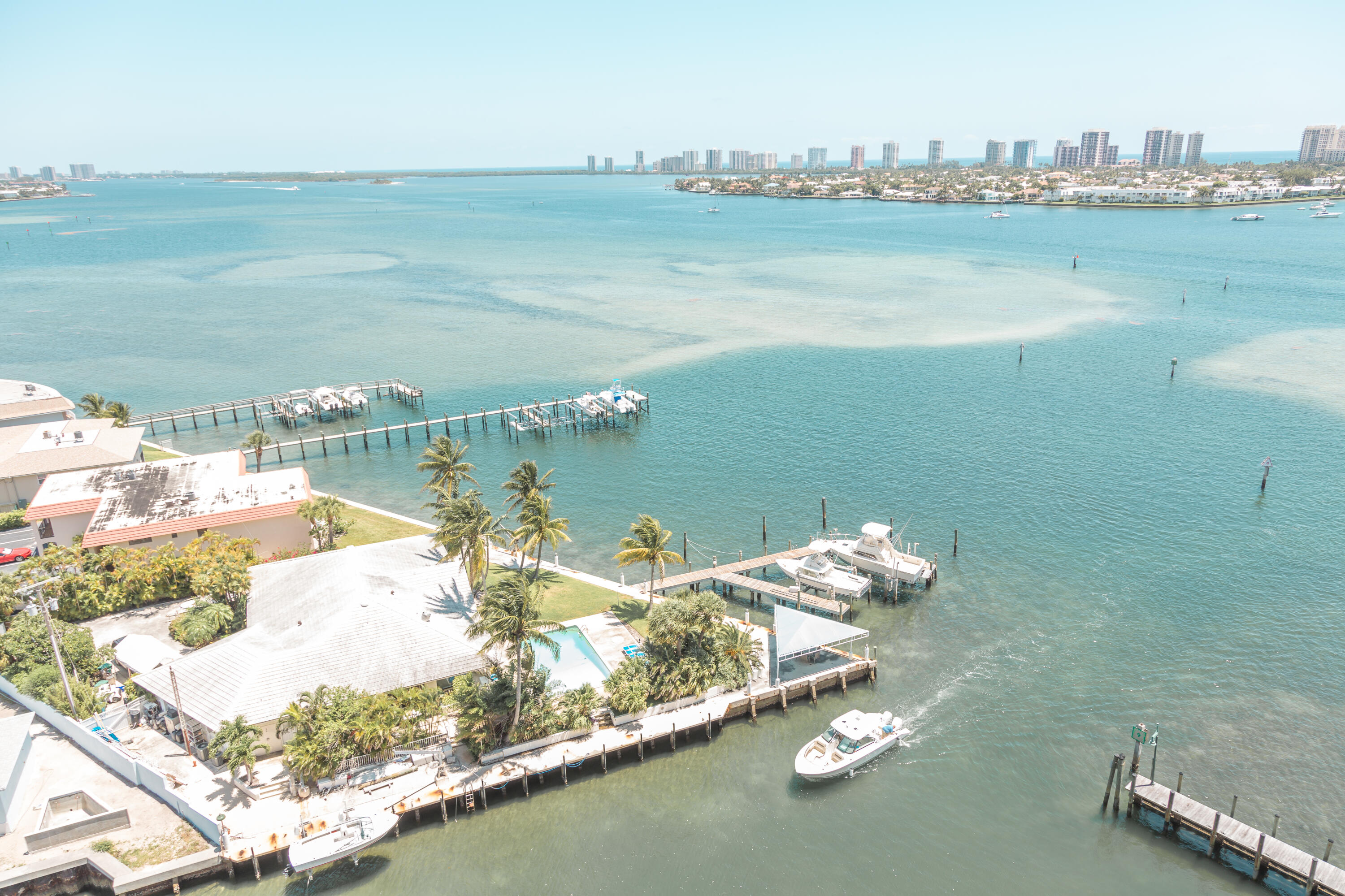 2650 Lake Shore Drive, Unit 1202 Riviera Beach, FL 33404 - Photo 27 of 51 091A5266
