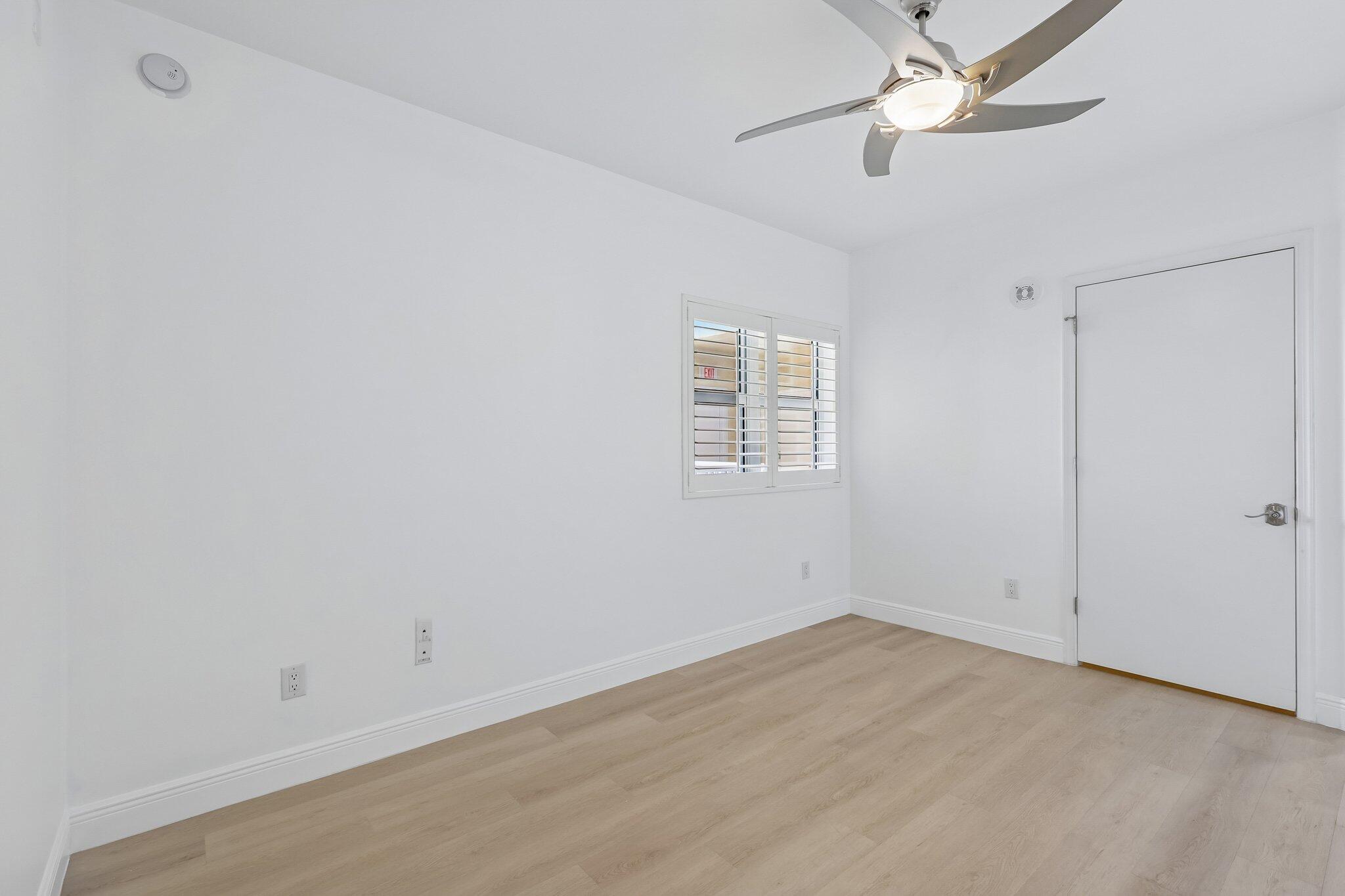 2650 Lake Shore Drive, Unit 1202 Riviera Beach, FL 33404 - Photo 8 of 51 15-web-or-mls-Lake Shore Dr 1202-S0705-0