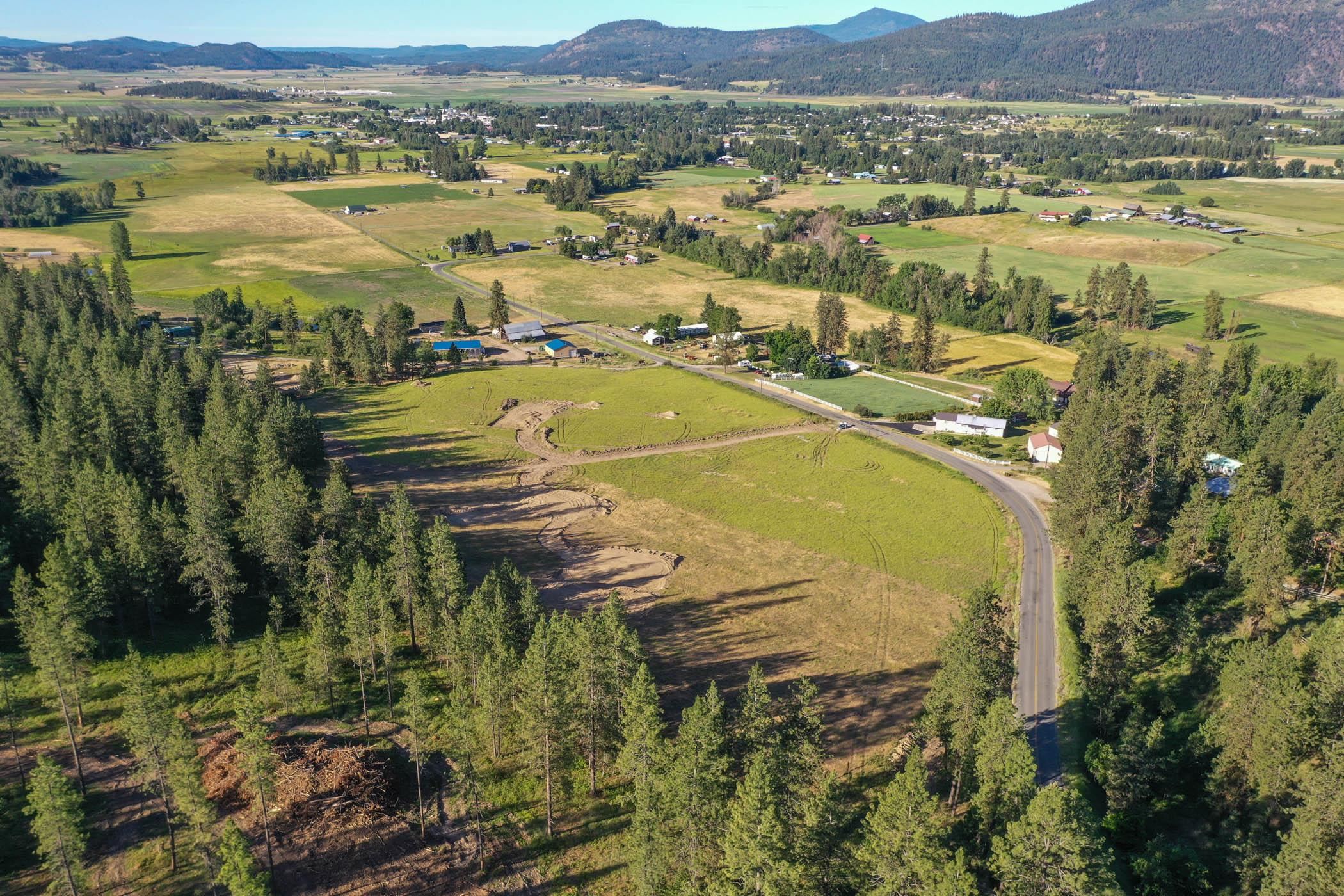 2366 Burnt Valley Road Chewelah, WA 99109 - Photo 3 of 24 Gallery Image 3