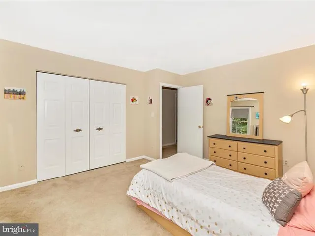 $2,985 | 20105 Waringwood Way, Gaithersburg, MD 20886