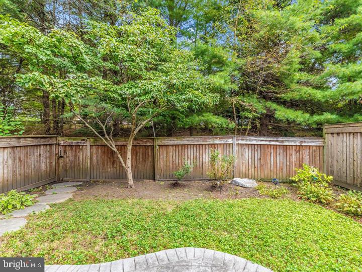 20105 Waringwood Way Gaithersburg, MD 20886 - Photo 31 of 39 a view of garden with patio