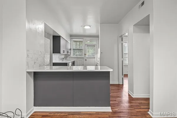 $1,350,000 | 1722-28 Waverly Place, St. Louis, MO 63104