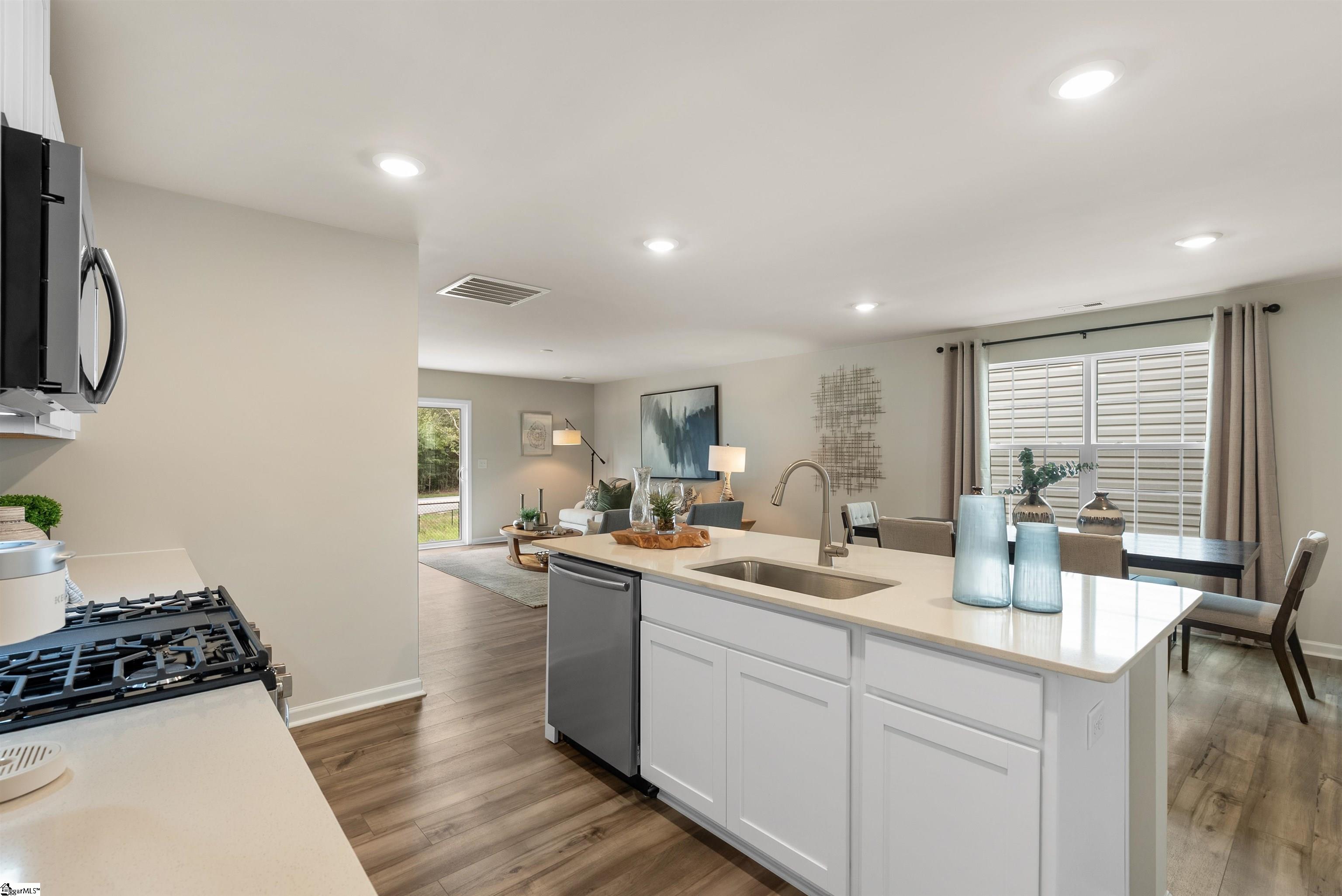 132 Crewe Street, Unit AG 16 Woodruff, SC 29388 - Photo 4 of 19