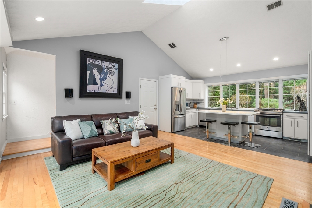 419 Concord Road Sudbury, MA 01776 - Photo 13 of 41