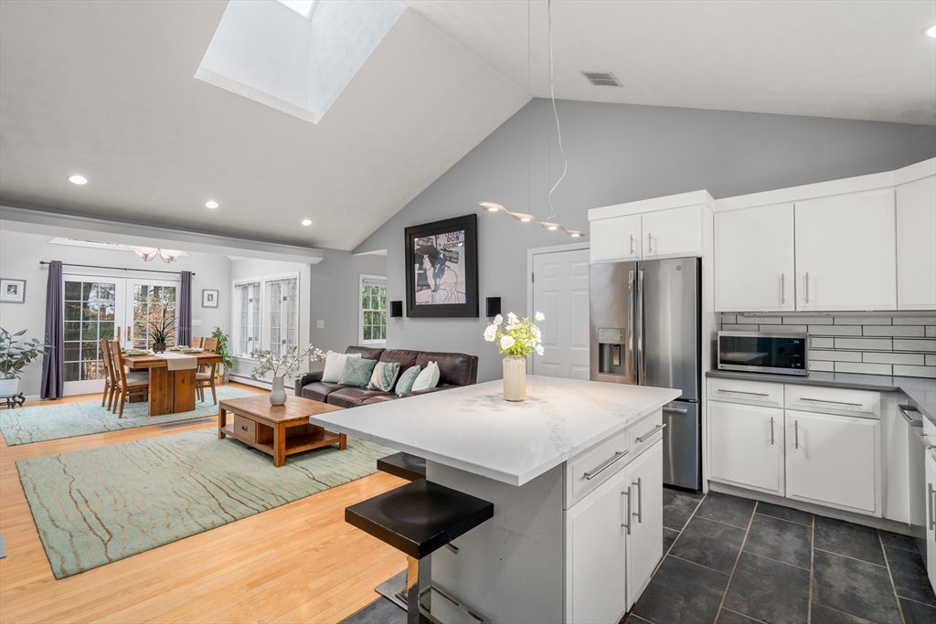 419 Concord Road Sudbury, MA 01776 - Photo 7 of 41