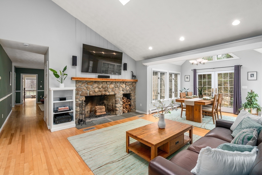 419 Concord Road Sudbury, MA 01776 - Photo 9 of 41