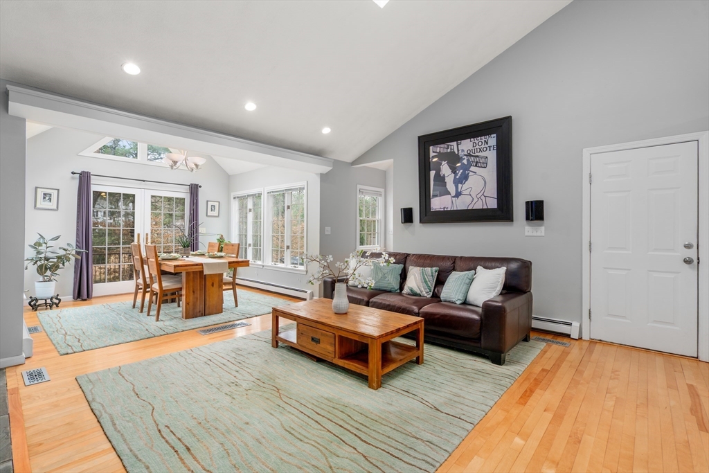 419 Concord Road Sudbury, MA 01776 - Photo 10 of 41