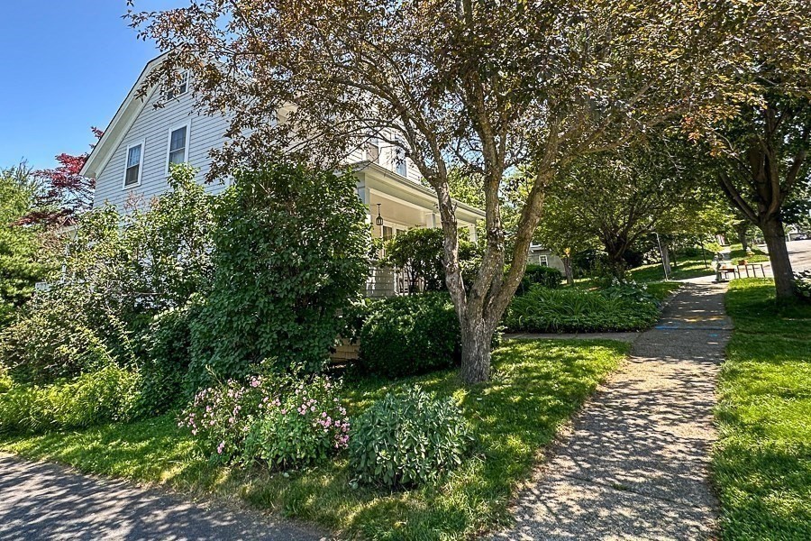 169 Whitmarsh Avenue Worcester, MA 01606 - Photo 34 of 40