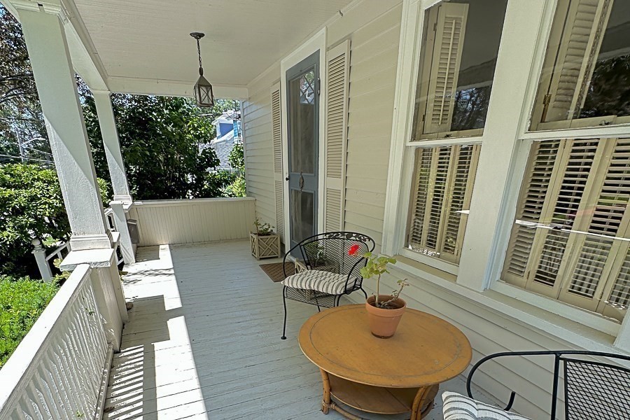 169 Whitmarsh Avenue Worcester, MA 01606 - Photo 8 of 40