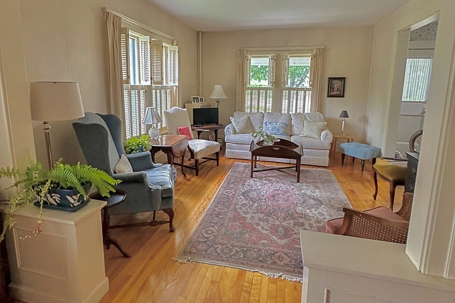 169 Whitmarsh Avenue Worcester, MA 01606 - Photo 10 of 40