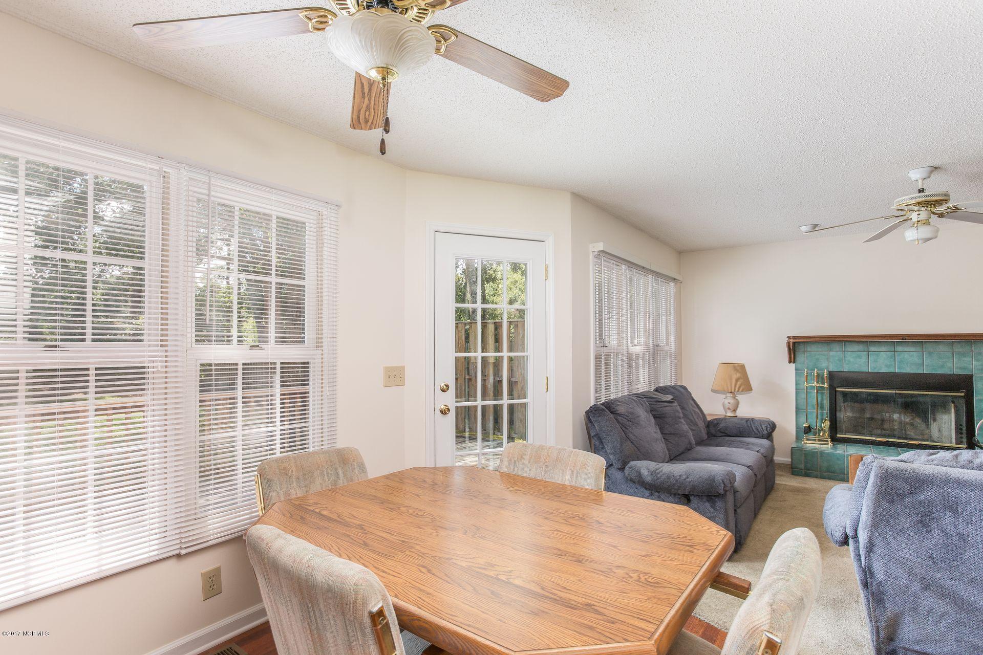 220 Windsong Road Wilmington, NC 28411 - Photo 11 of 30 10