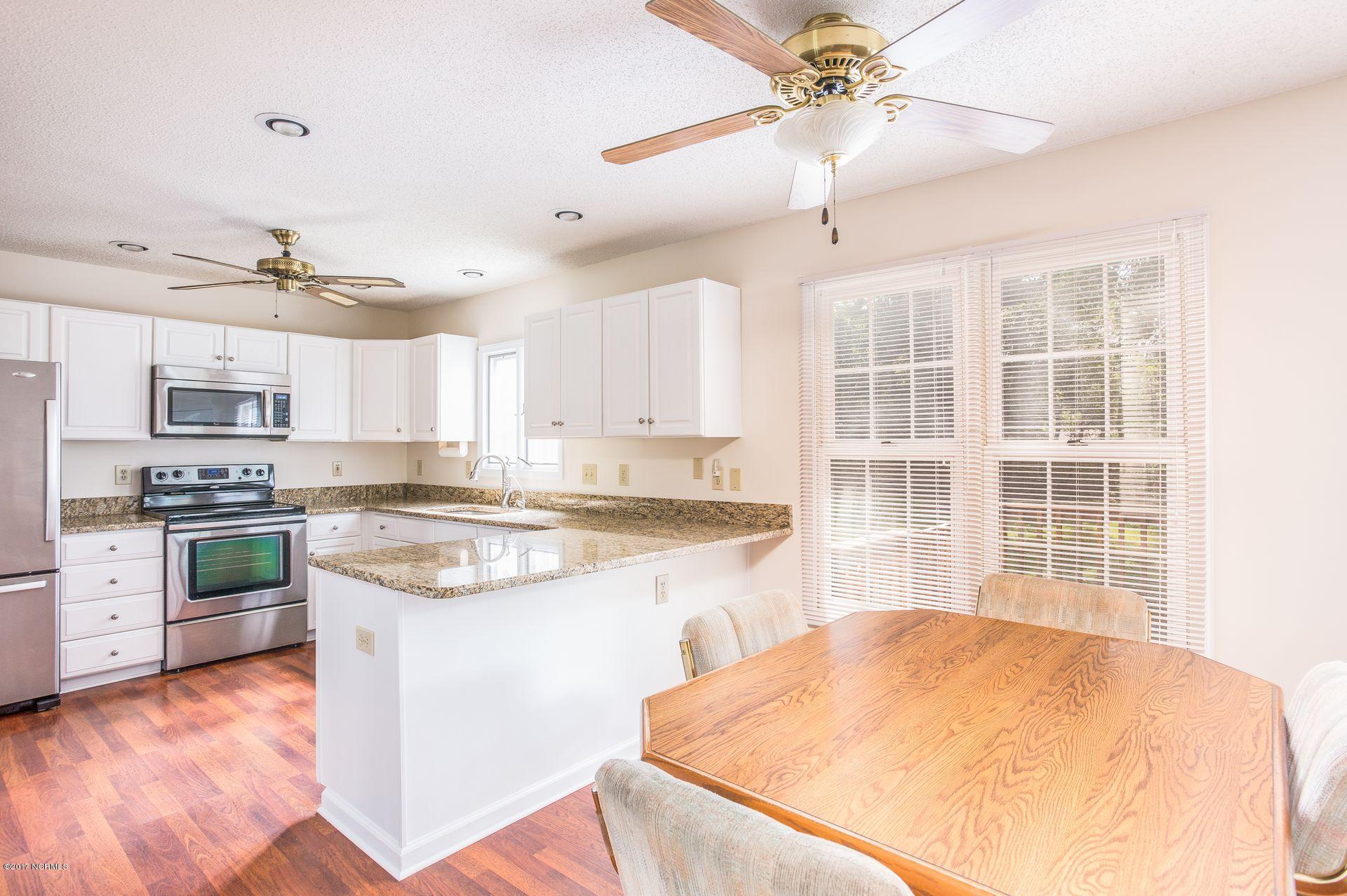 220 Windsong Road Wilmington, NC 28411 - Photo 14 of 30 13