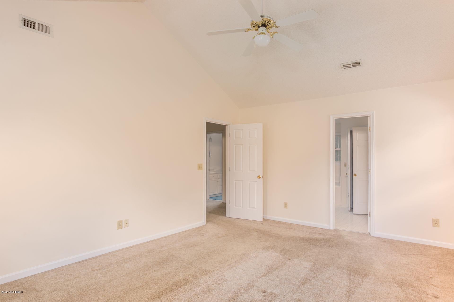 220 Windsong Road Wilmington, NC 28411 - Photo 16 of 30 15