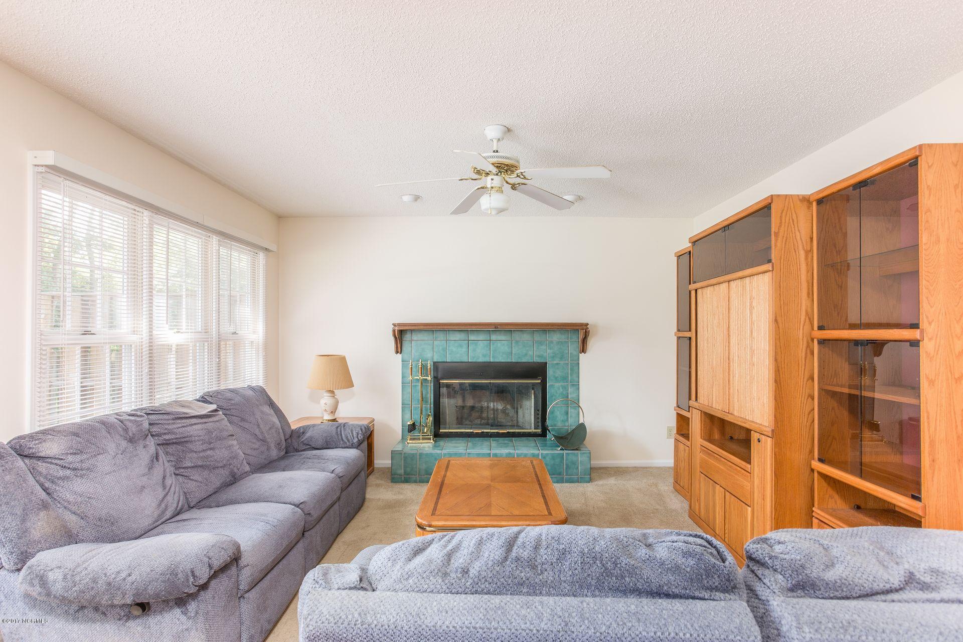 220 Windsong Road Wilmington, NC 28411 - Photo 9 of 30 8