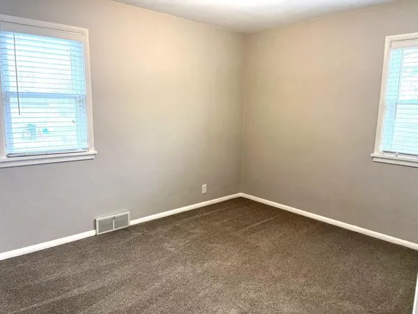 $154,900 | 711 Willow Street, Fairmont, MN 56031