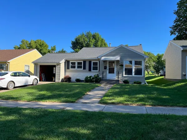 $154,900 | 711 Willow Street, Fairmont, MN 56031