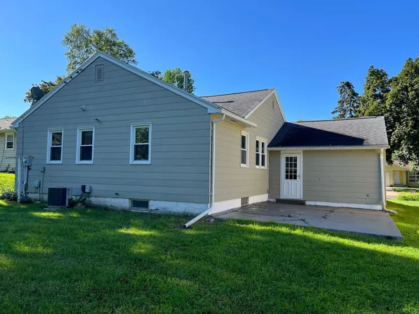 $154,900 | 711 Willow Street, Fairmont, MN 56031