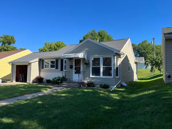 $154,900 | 711 Willow Street, Fairmont, MN 56031