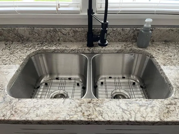 $154,900 | 711 Willow Street, Fairmont, MN 56031