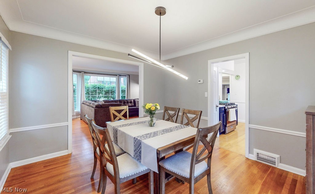 2395 Saybrook Road Cleveland, OH 44118 - Photo 6 of 31 Dining space with light wood-type flooring
