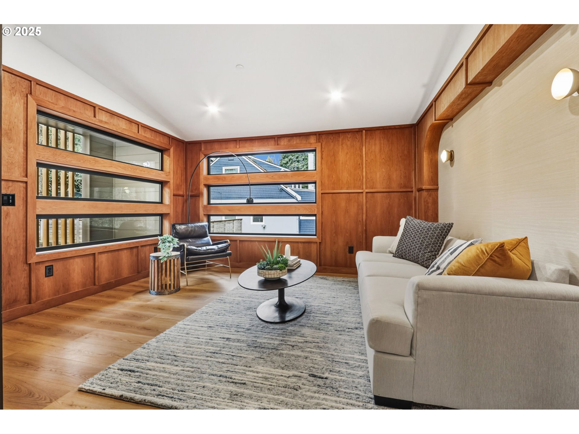 8014 Southwest 54th Avenue Portland, OR 97219 - Photo 6 of 44