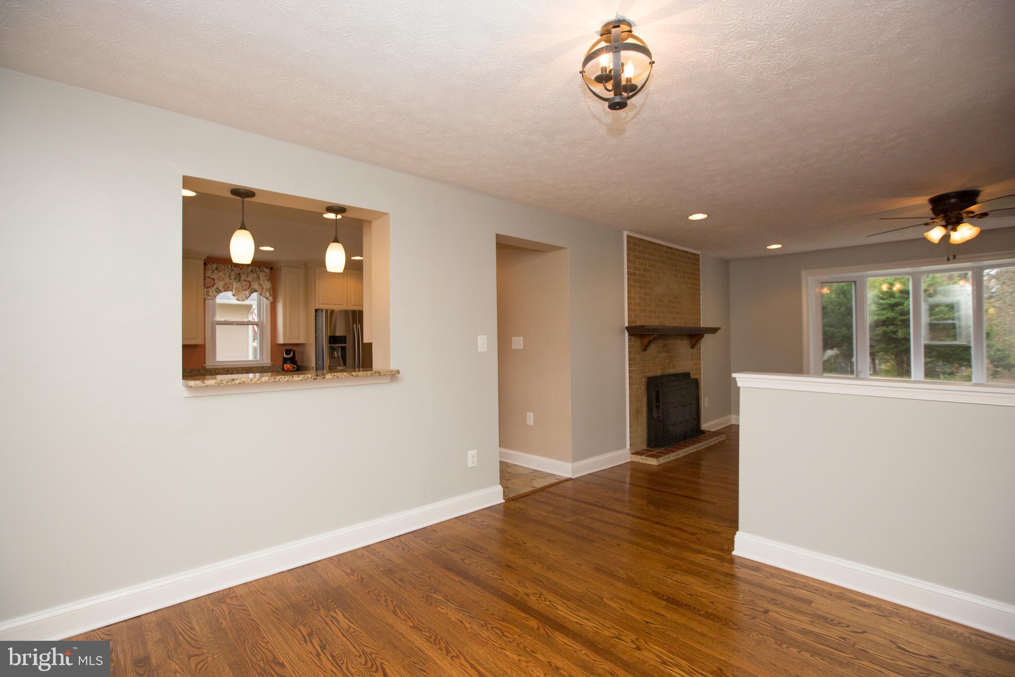 44441 Clarkes Landing Road Hollywood, MD 20636 - Photo 15 of 37 Dining Area