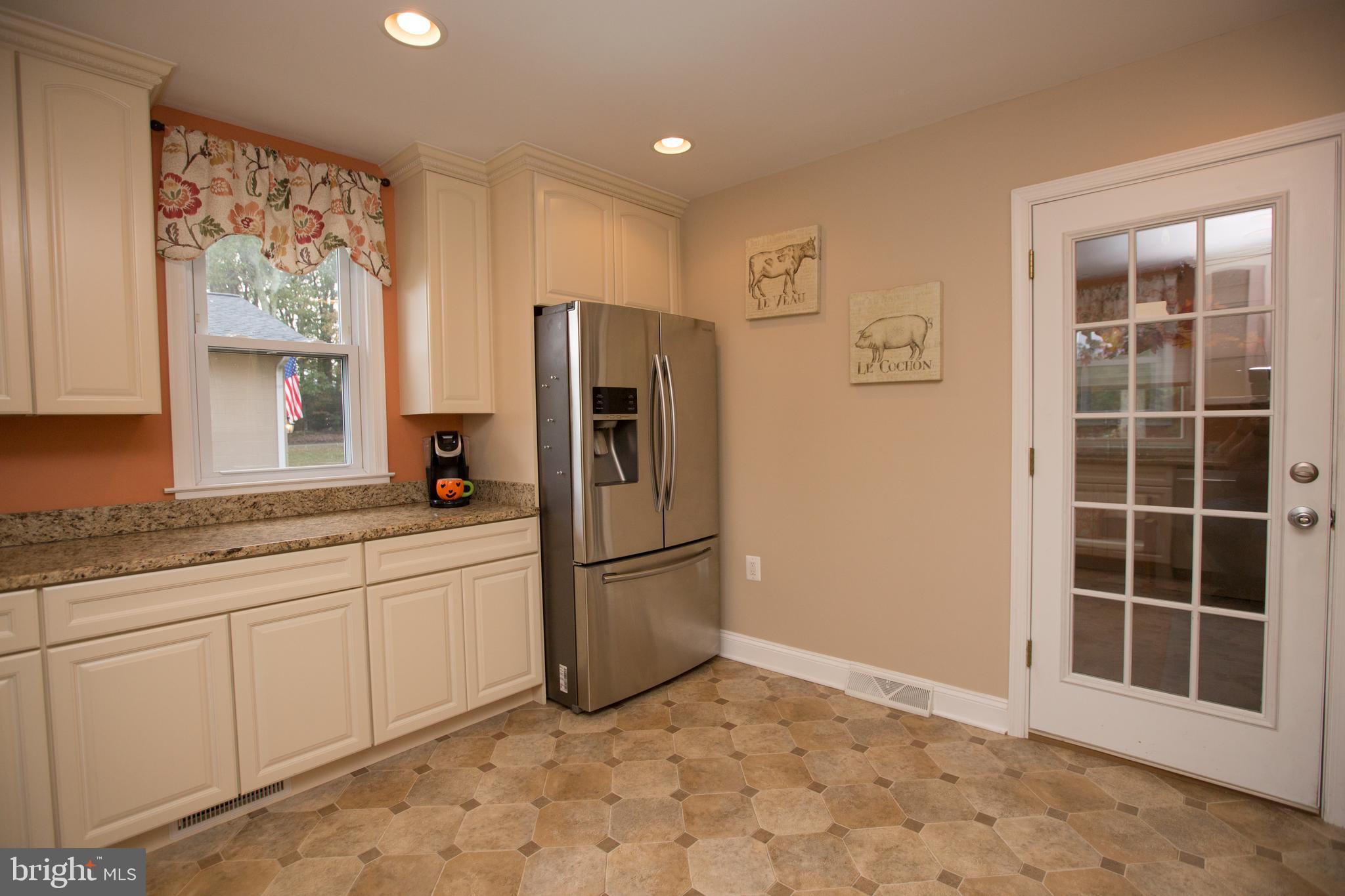 44441 Clarkes Landing Road Hollywood, MD 20636 - Photo 9 of 37 Kitchen #3