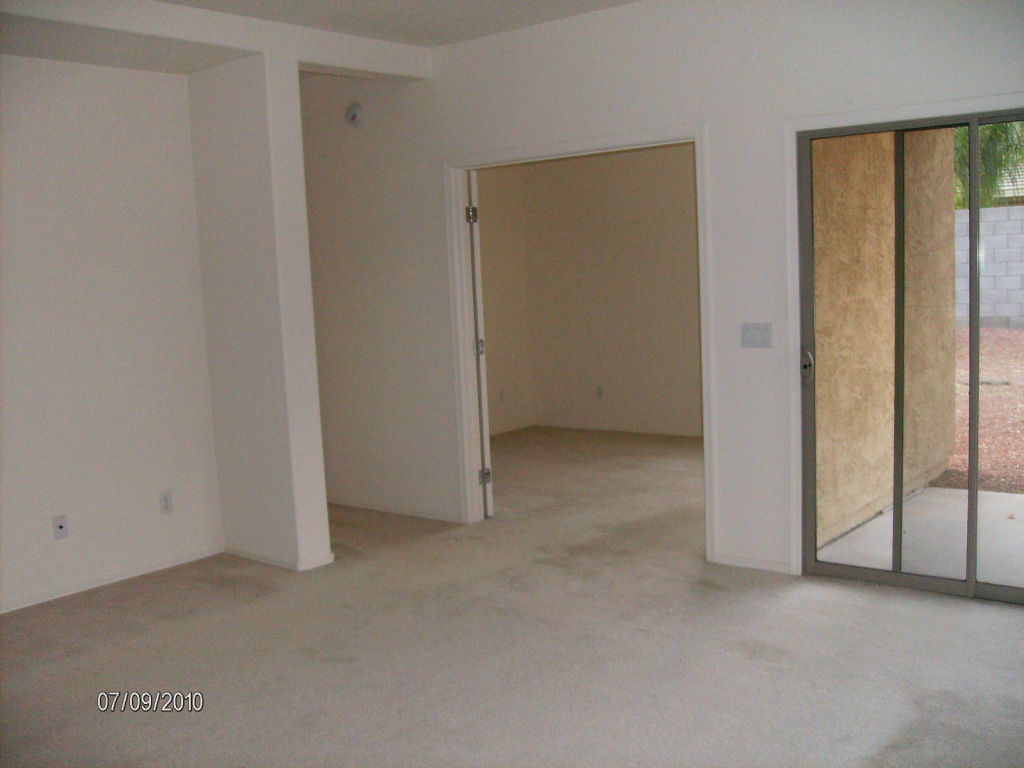 1294 East Walnut Road Gilbert, AZ 85298 - Photo 12 of 20 1294 E Walnut Rd (18)