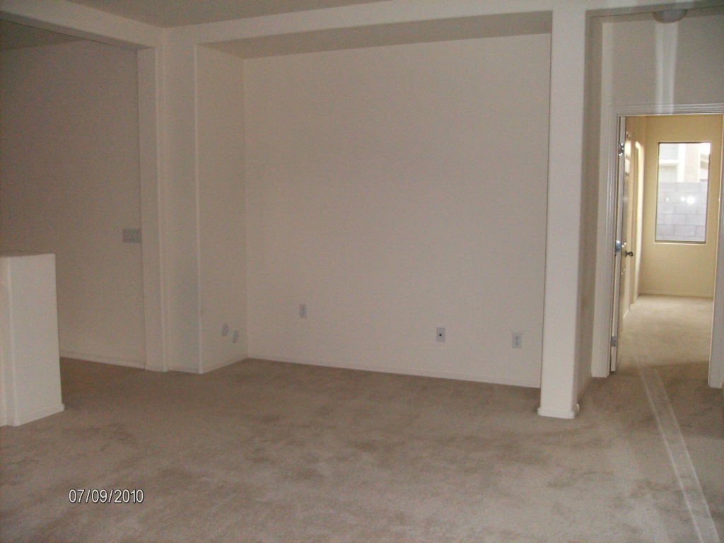 1294 East Walnut Road Gilbert, AZ 85298 - Photo 14 of 20 1294 E Walnut Rd (21)