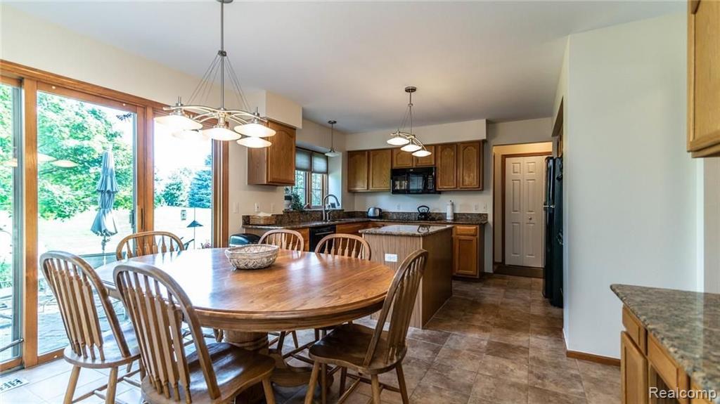46550 Mornington Road Canton, MI 48188 - Photo 17 of 60