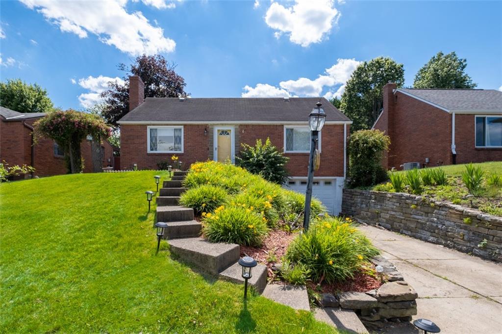 9 Robinhood Road Pittsburgh, PA 15220 - Photo 1 of 24 Gallery Image 1