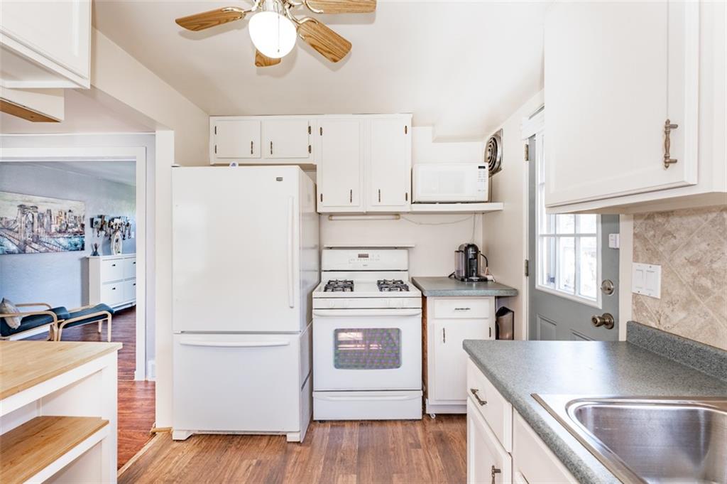 9 Robinhood Road Pittsburgh, PA 15220 - Photo 11 of 24 Gallery Image 11