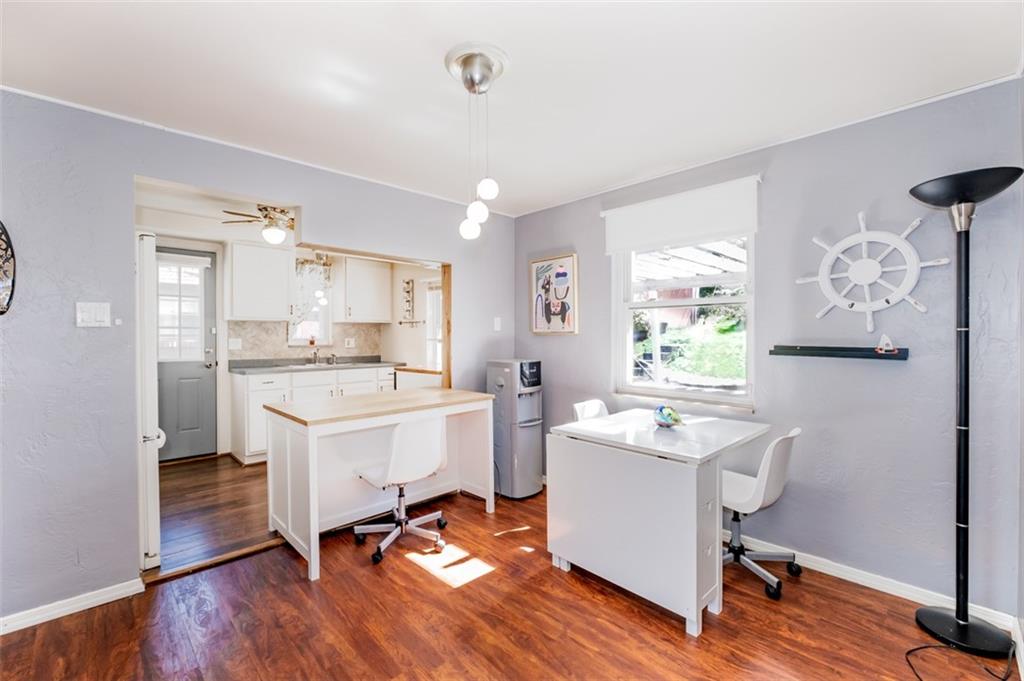 9 Robinhood Road Pittsburgh, PA 15220 - Photo 13 of 24 Gallery Image 13