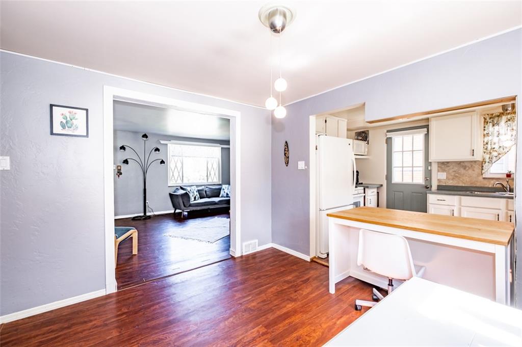 9 Robinhood Road Pittsburgh, PA 15220 - Photo 14 of 24 Gallery Image 14