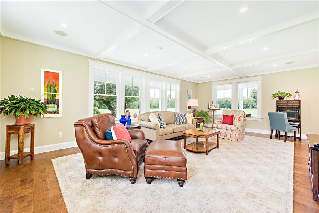 459 Log Road Smithfield, RI 02917 - Photo 18 of 40