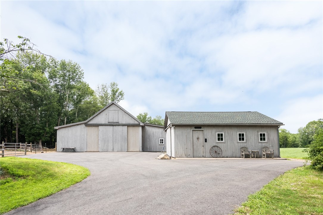 459 Log Road Smithfield, RI 02917 - Photo 6 of 40